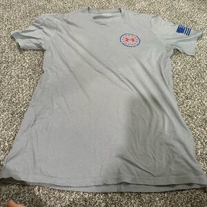 Under Armour T-shirt